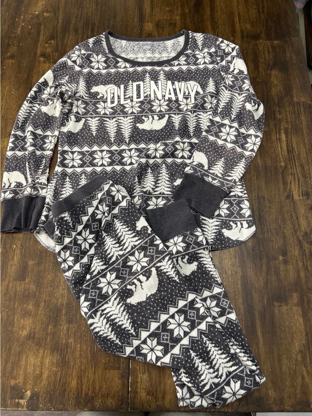 Old Navy Black & White Polar Bear Fair Isle Kids Pajama Set